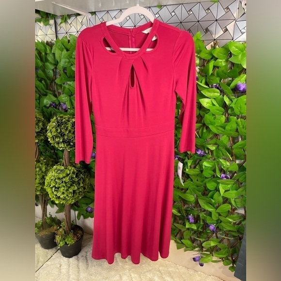 NWT London Times Women's Size 4 Pink Cut Out Neckline A-line Jersey Dress- flaw - Picture 2 of 13